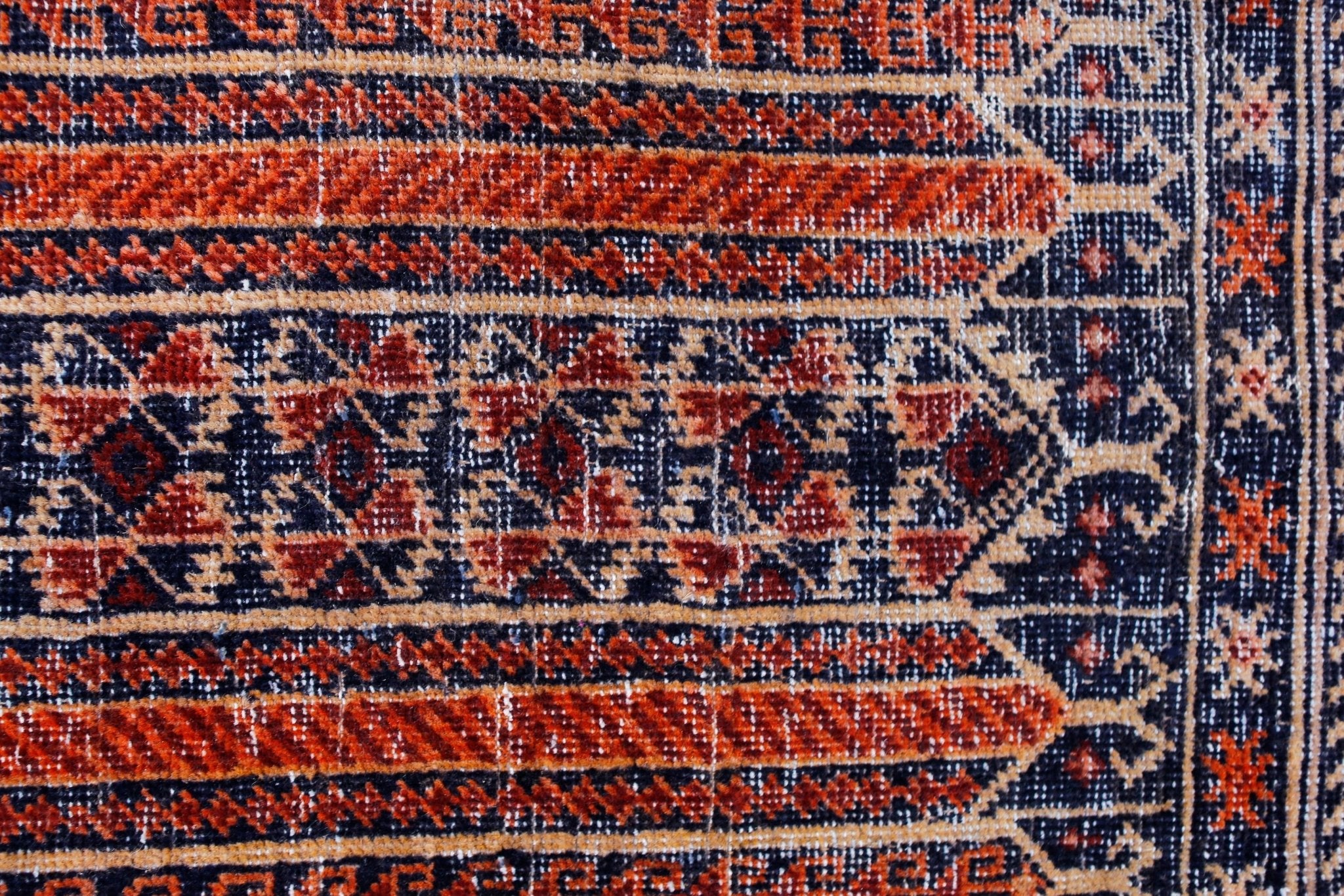 Handmade Tribal Afghan Balouch Prayer Rug | 126 x 85 cm | 4'2" x 2'9" - Najaf Rugs & Textile