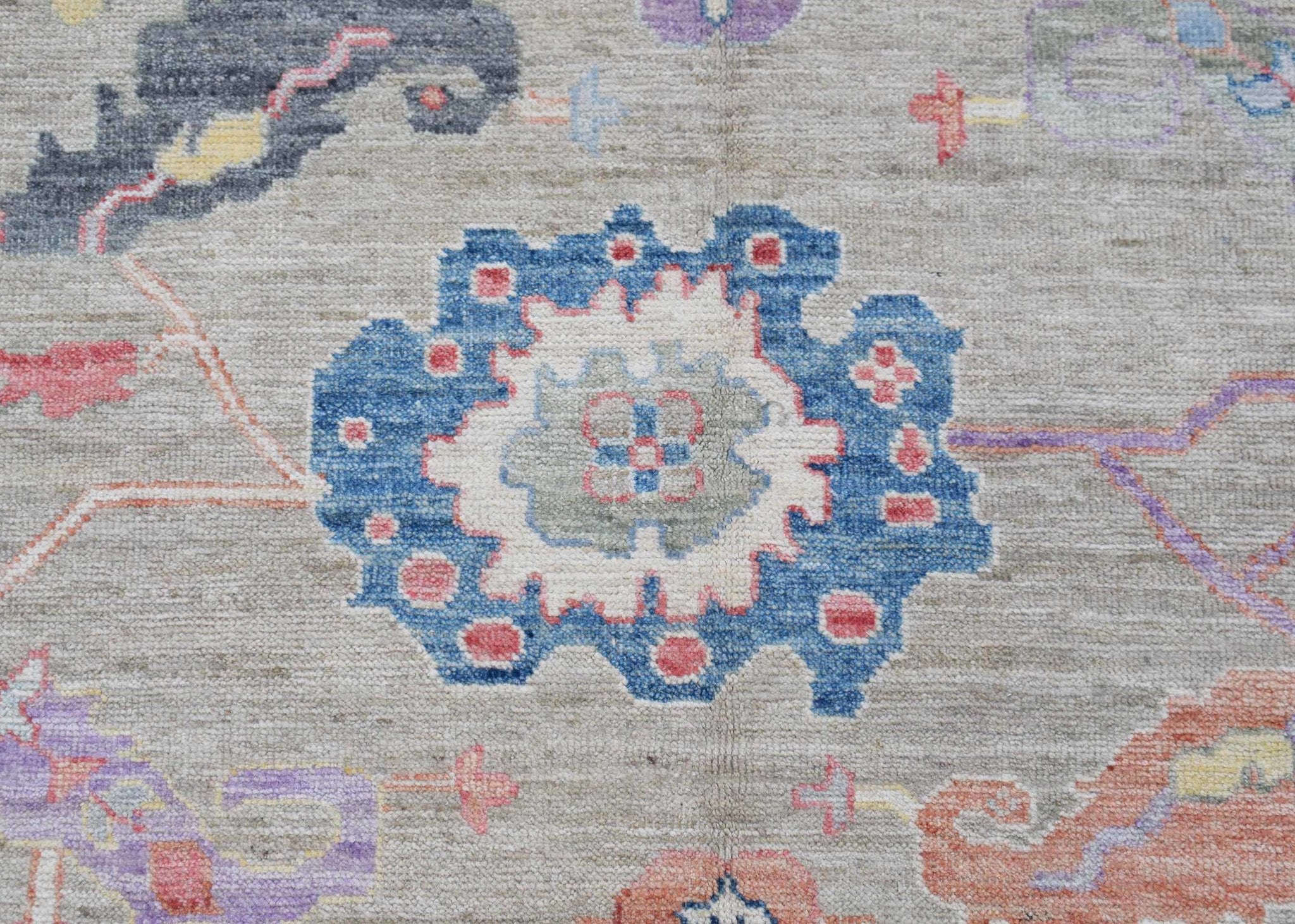 Handwoven Transitional Oushak Rug | 291 x 245 cm | 9'7" x 8'1" - Najaf Rugs & Textile